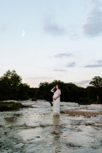 maternity lake photography with moon