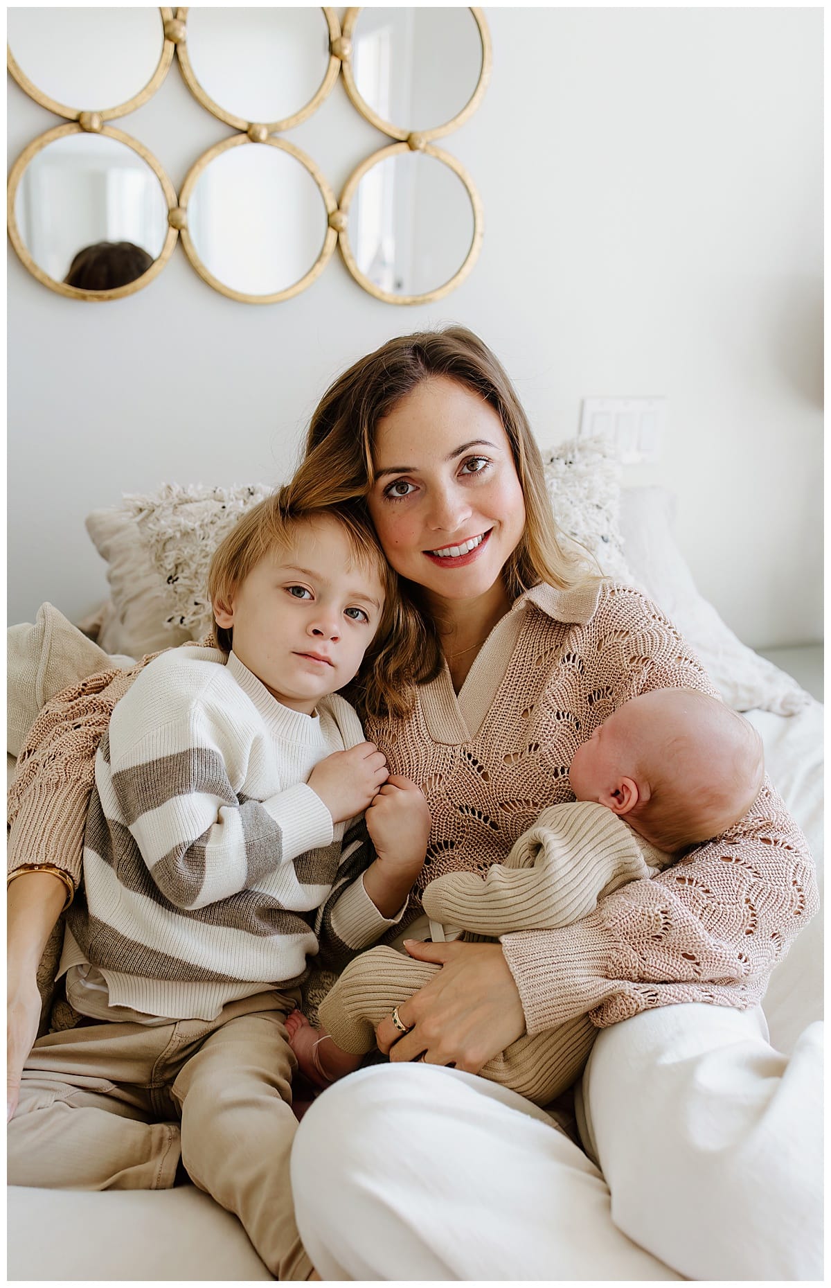 Mom holds kids close for Austin Motherhood Photographer